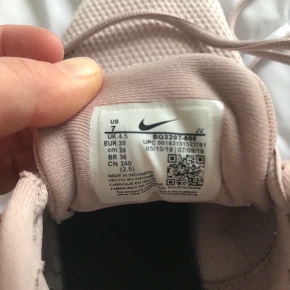 Nike Revolution // pink and gold tennis shoes - Picture 3 of 6